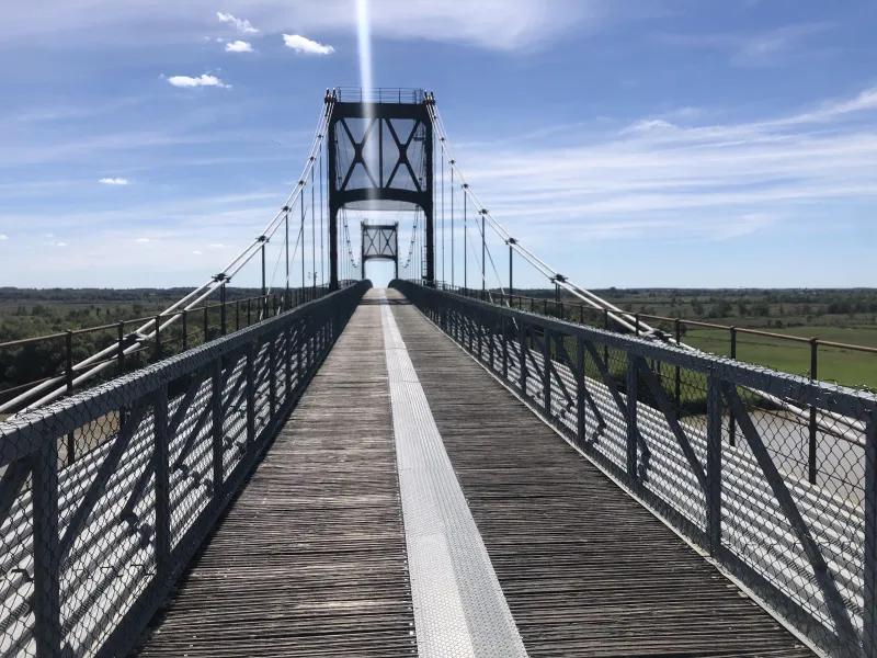 Le pont suspendu de Tonnay Charente