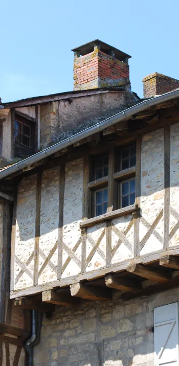 Maisons à colombages Thiviers ©OTPerigordLimousin.JPG