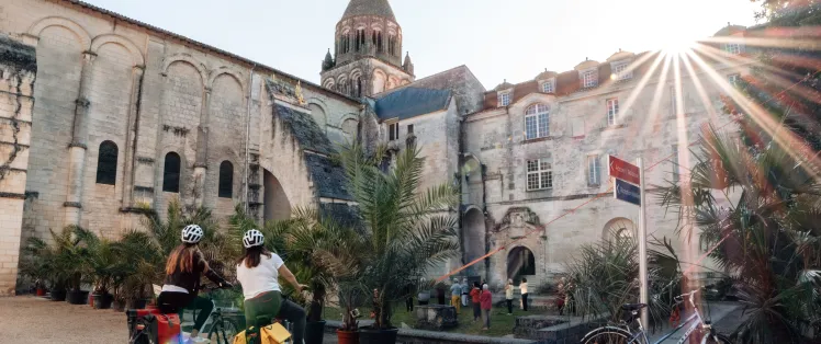 Jour 2 : du Paléosite de Saint-Césaire à Saintes